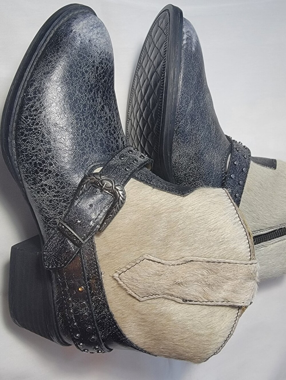 Sterling River Distressed Cowgirl  Boots Size 8 NWOT Leather Calf Hair Buckle